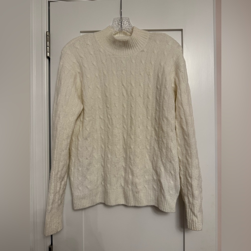 J.Crew White Cable Knit Mockneck Sweater – Size Small